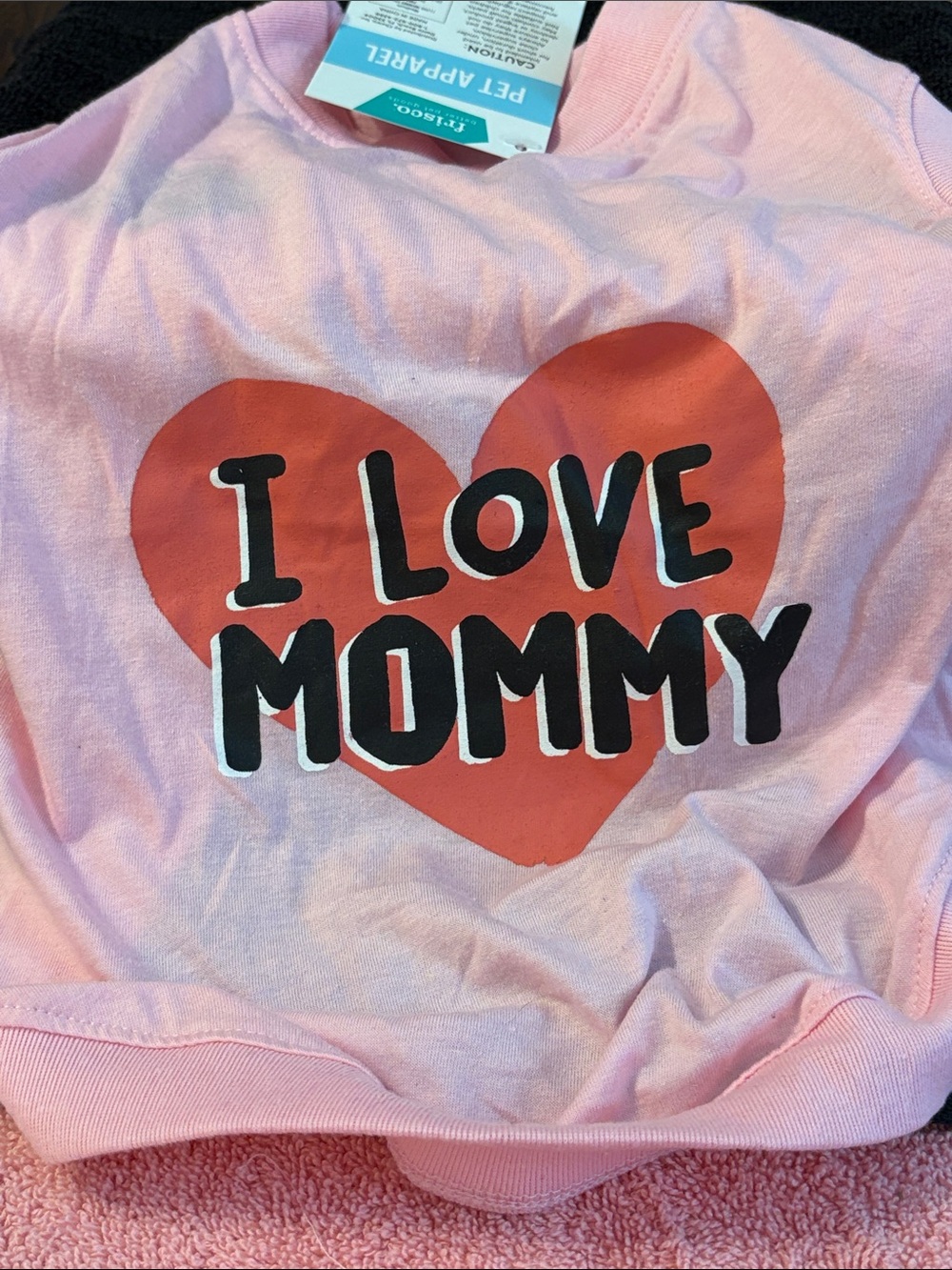 Frisco  Brand - I Love Mommy dog t-shirt in pink w/ large red heart graphic. Med